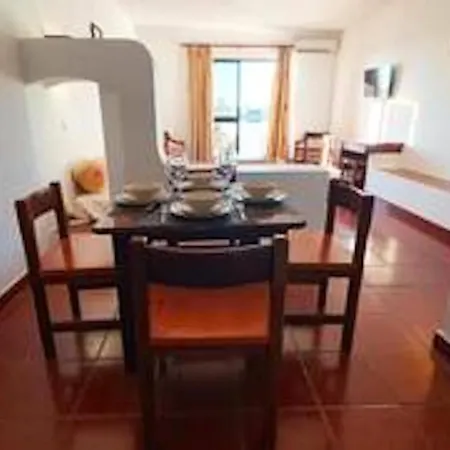 Bright With Sea View In - 67 M² + Pool * Albufeira