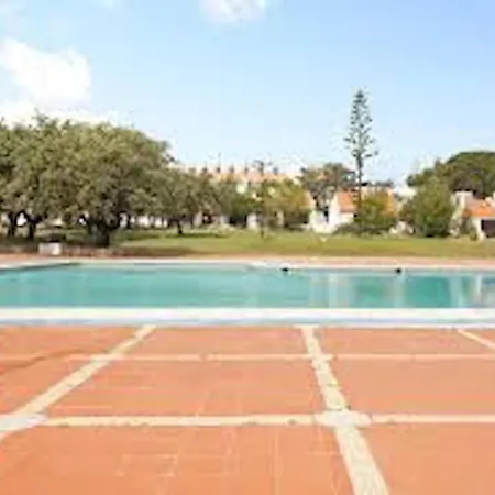 Bright With Sea View In - 67 M² + Pool Albufeira